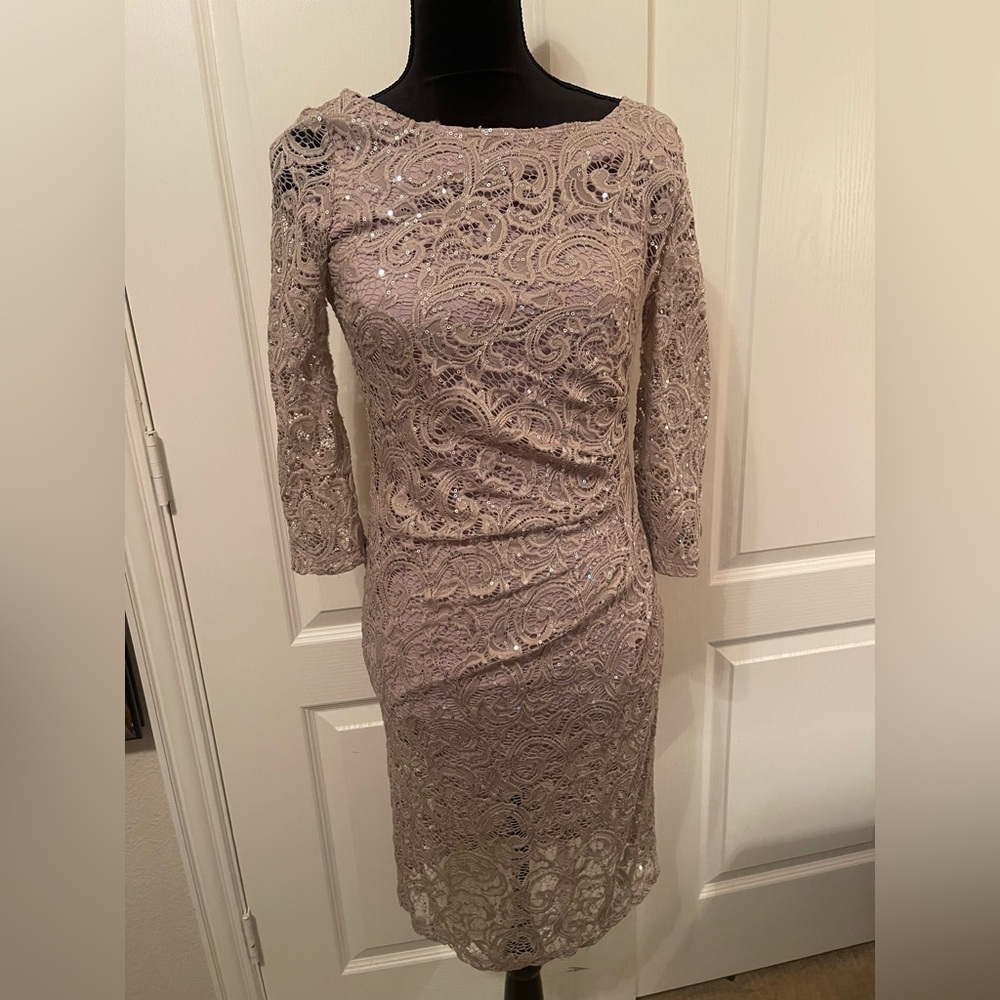 MARINA Lace Long Sleeve Dress in light mauve